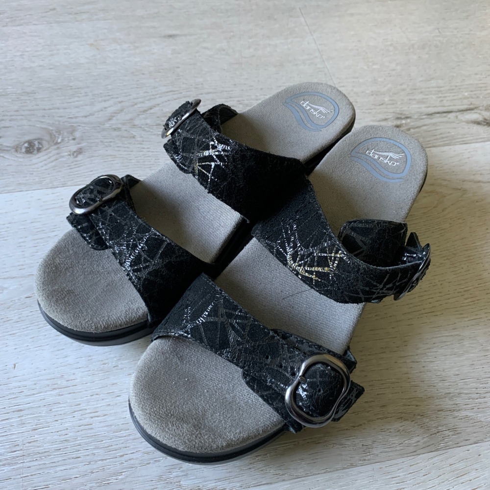 Dansko Womens Black Metallic Geometric Leather Buckle Slide Sandals Size 39